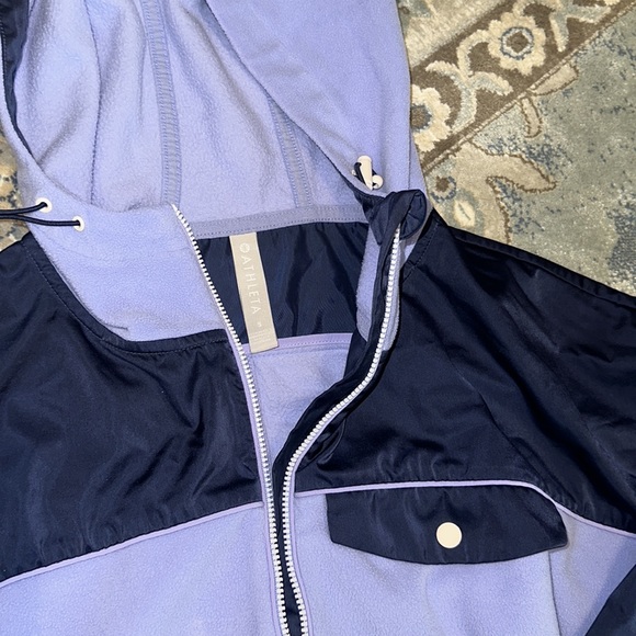 Athleta hooded pullover - Picture 3 of 4